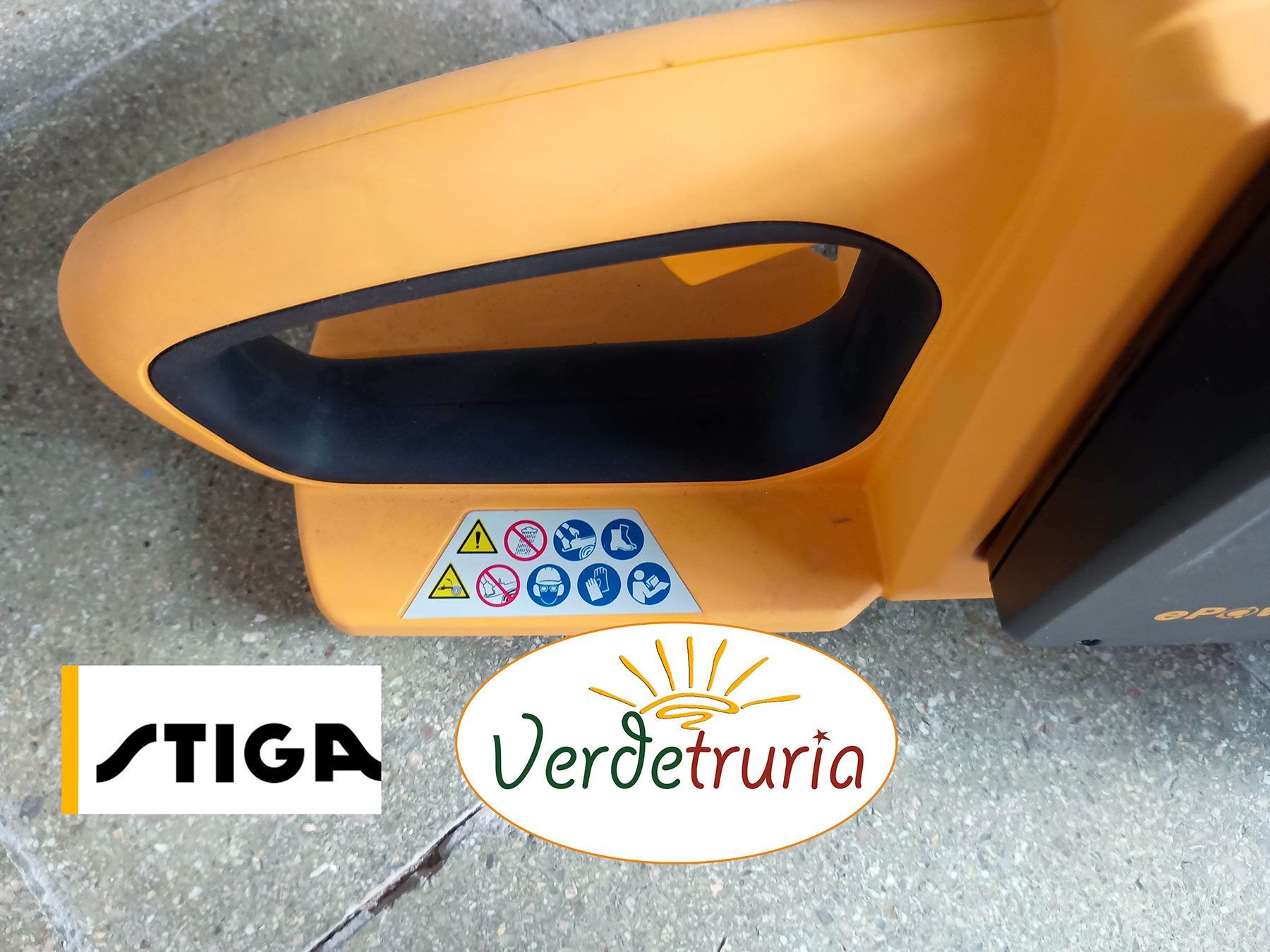 Motosega a batteria CS 300