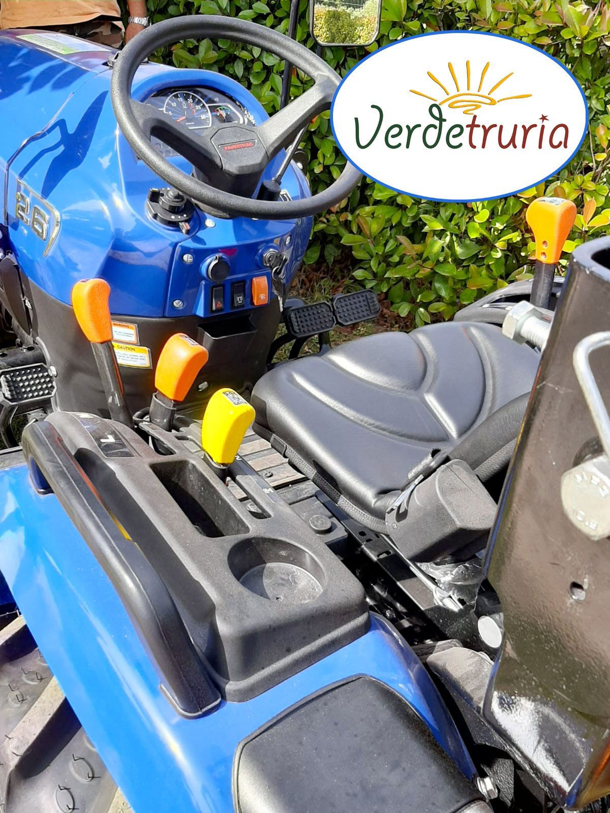 Trattore Nuovo Farmtrac 26 RM