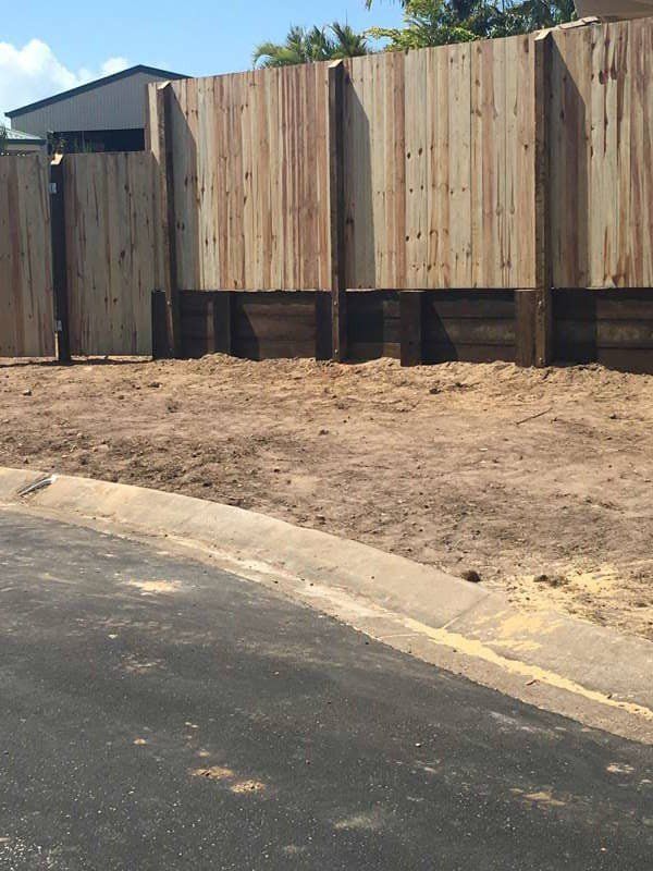 Timber Fencing Hervey Bay Fraser Coast DC Fencing