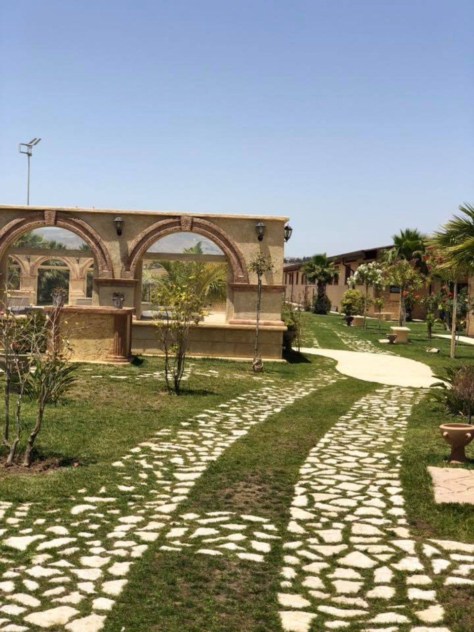 Agri-resort nella campagna siciliana