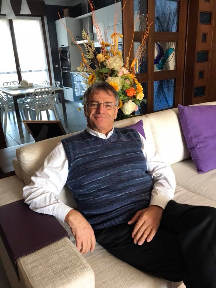 Titolare di taxi NCC Novara