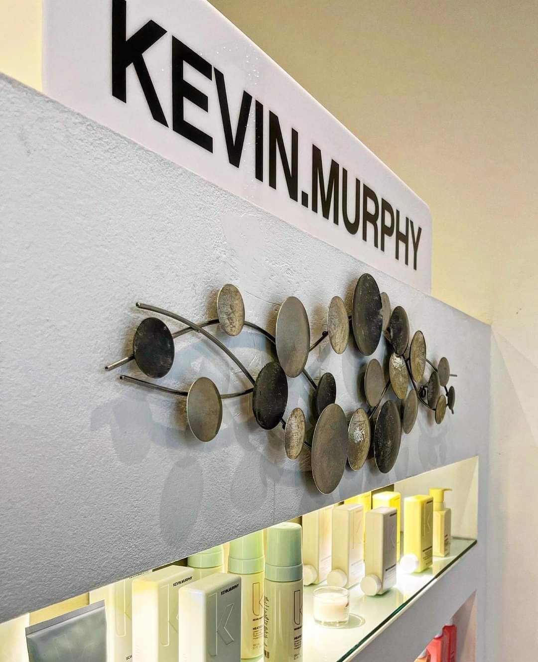 parrucchiere uomo glam 11