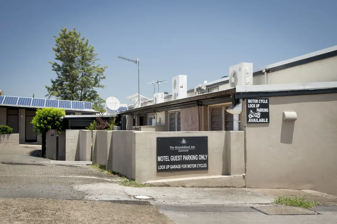 A Building with A Sign on The Side of It — Roundabout Inn in Gloucester, NSW