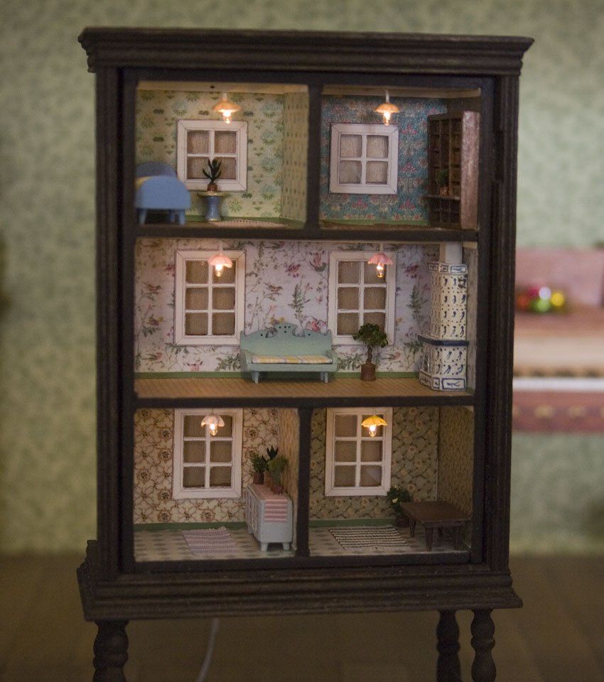 Mini Doll House — Vienna, VA — Fairfax Estate Sales TFV