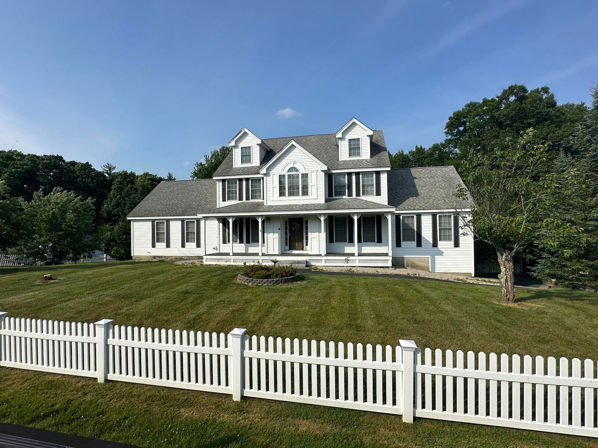 lawn care service for the front yard of home