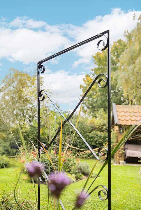 GARDEN TRELLISES