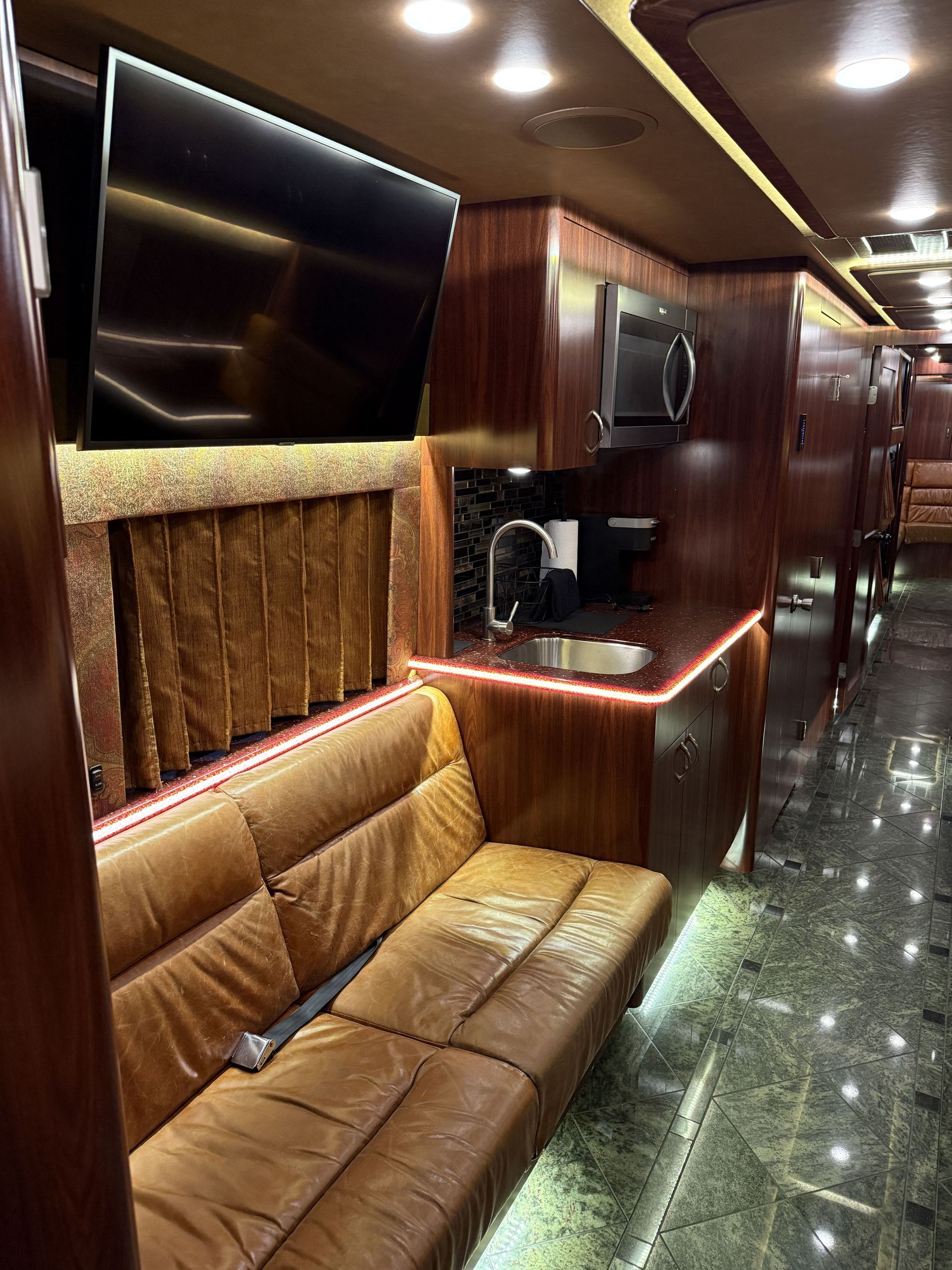 Coach 15’s climate-controlled living space with luxury finishes