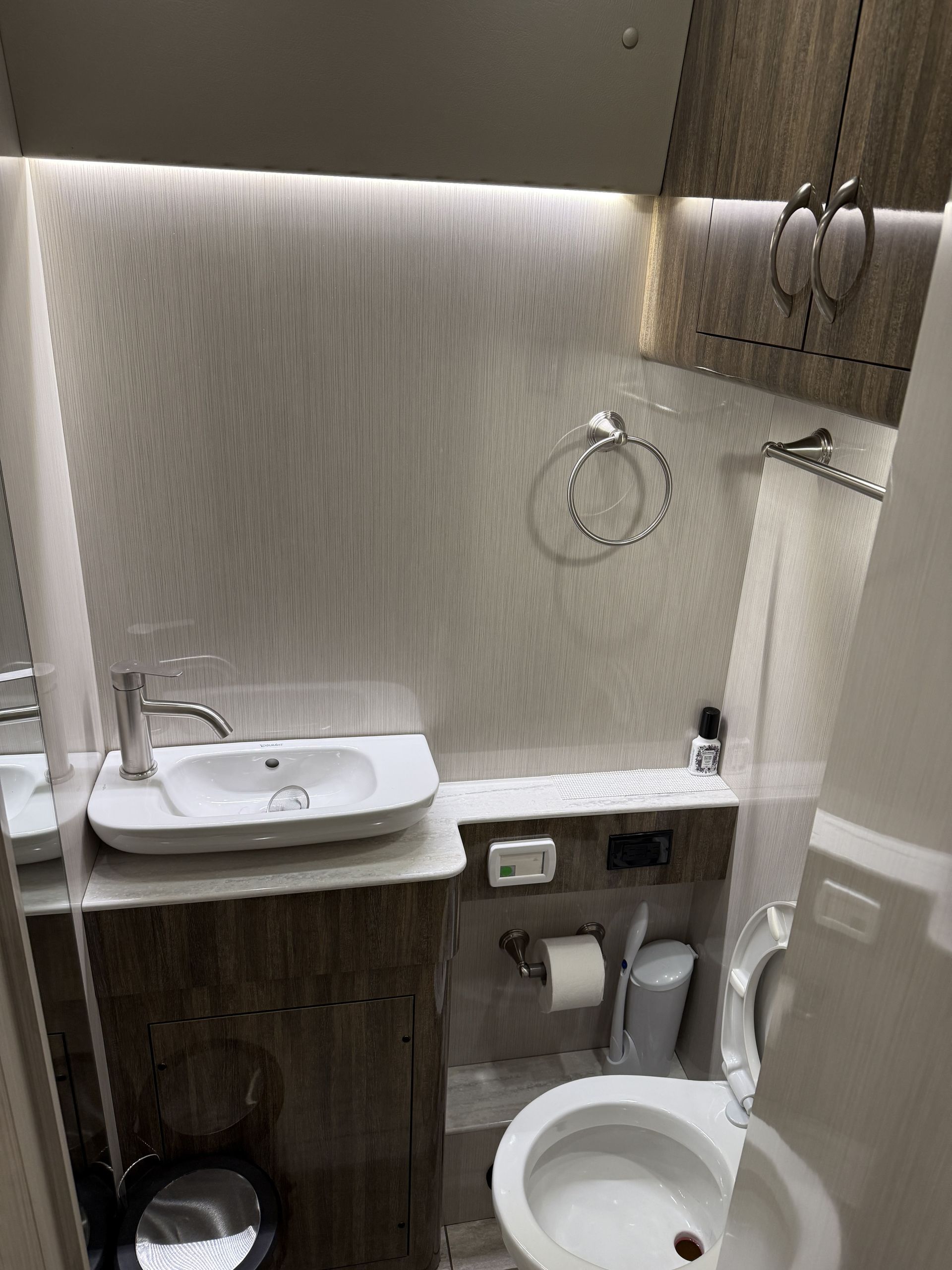 Custom Entertainer Coach Interiors