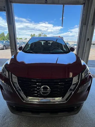 Nissan auto glass repair in Mount Airy, NC