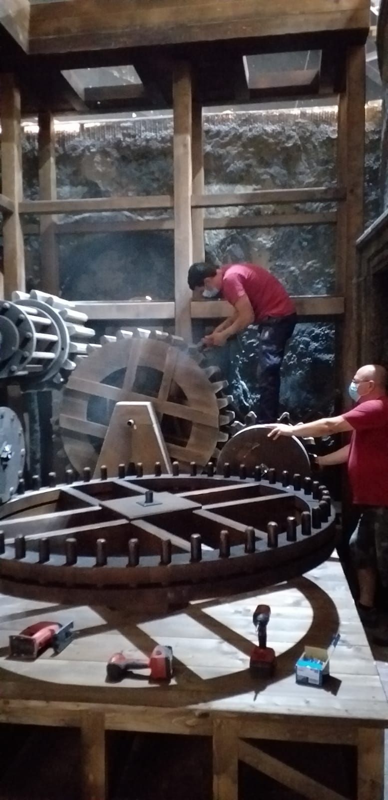 Scenografia Leonardo serie Tv