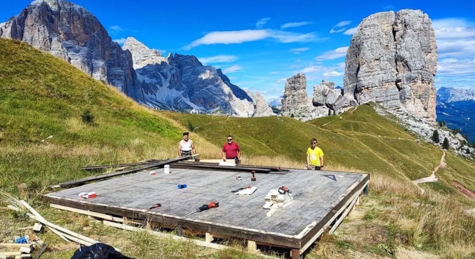 a un passo dal cielo  scenografie
