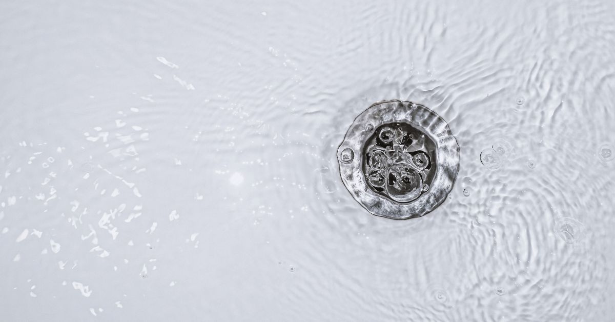 7 Signs That You Have a Clog in Your Drain Line