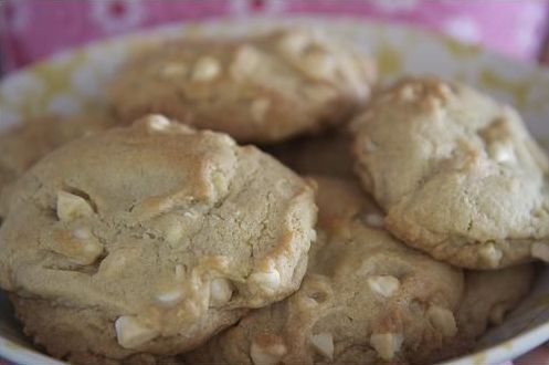 White Chocolate-Macadamia Nut Cookies