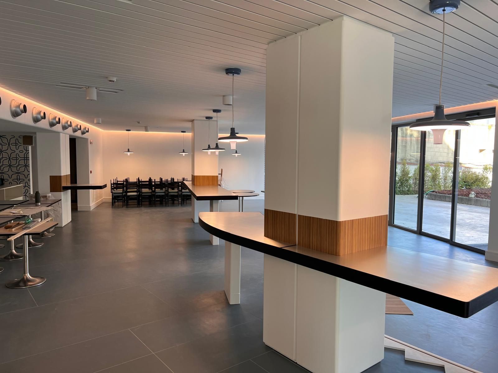 soffitto con faretti LED