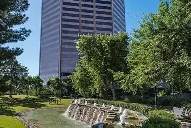 Walker & Armstrong's Phoenix office building at Central Avenue and Palm Lane