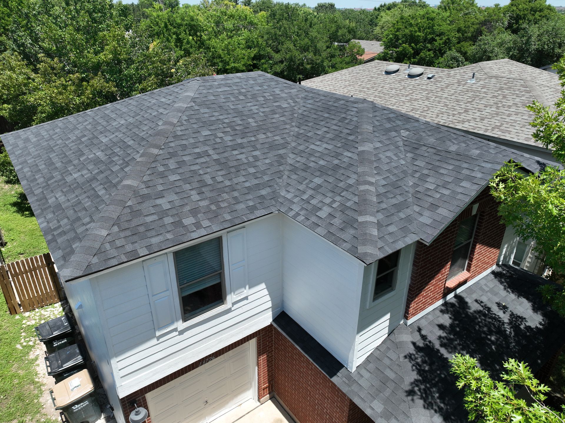 This 2-story Austin home needed a quick roof replacement before closing. Risner Roofing installed Owens Corning Duration shingles in Onyx Black—finished in just one day to keep the sale on track.