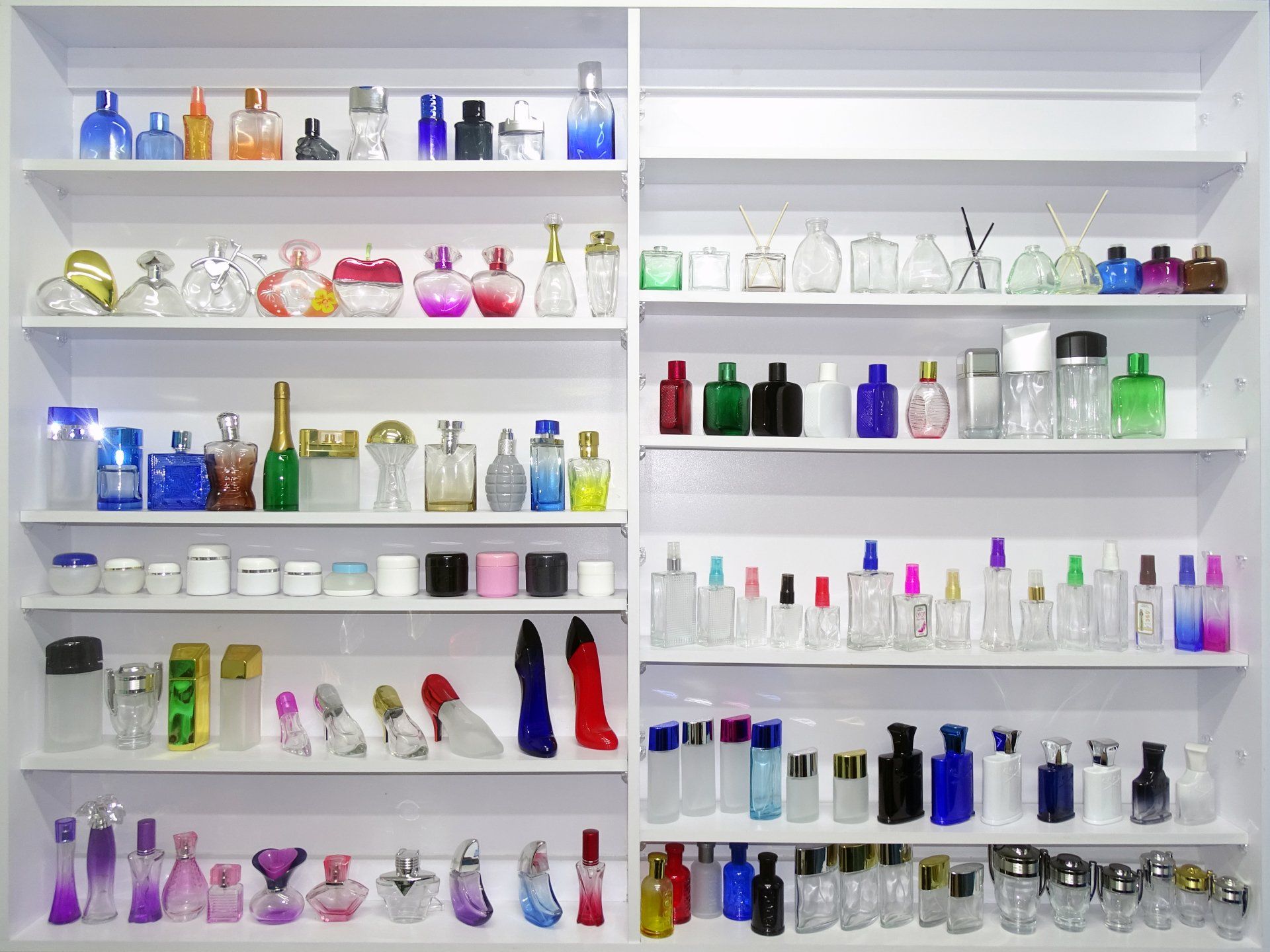 Líder Distribuciones variedad de frascos