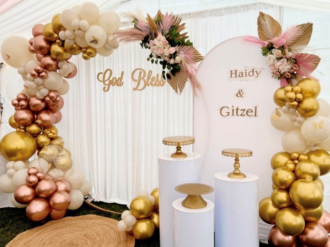 A sign that says haidy and gitzel is surrounded by balloons – Pasco, WA - Decoraciones Garcia