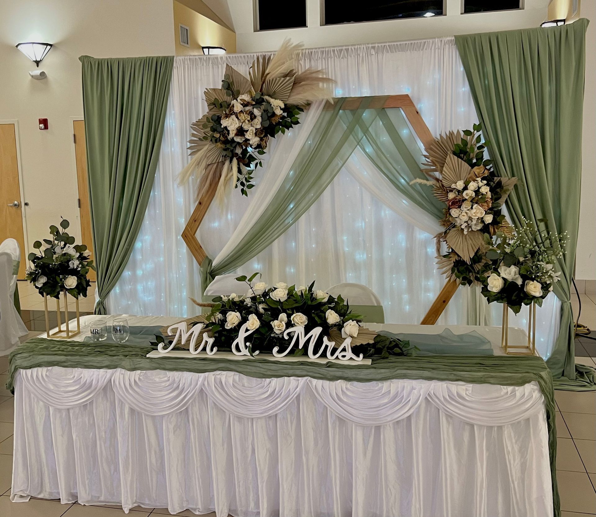 A wedding table – Pasco, WA - Decoraciones Garcia