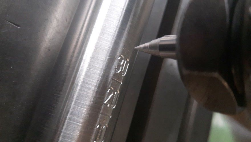 incisione su acciaio inox