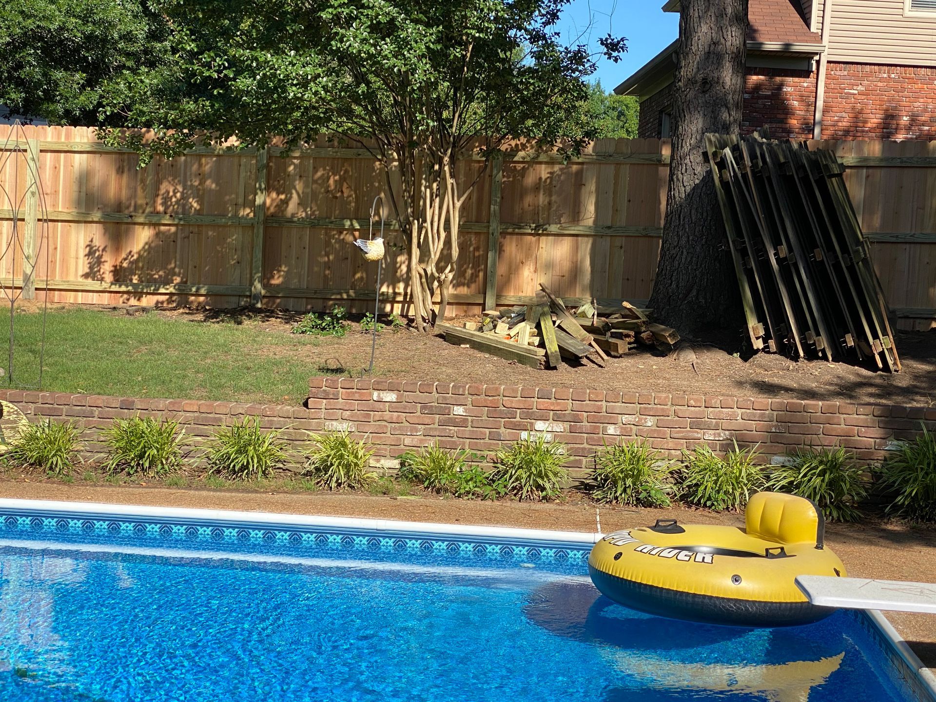6 foot Cedar privacy fence around a pool