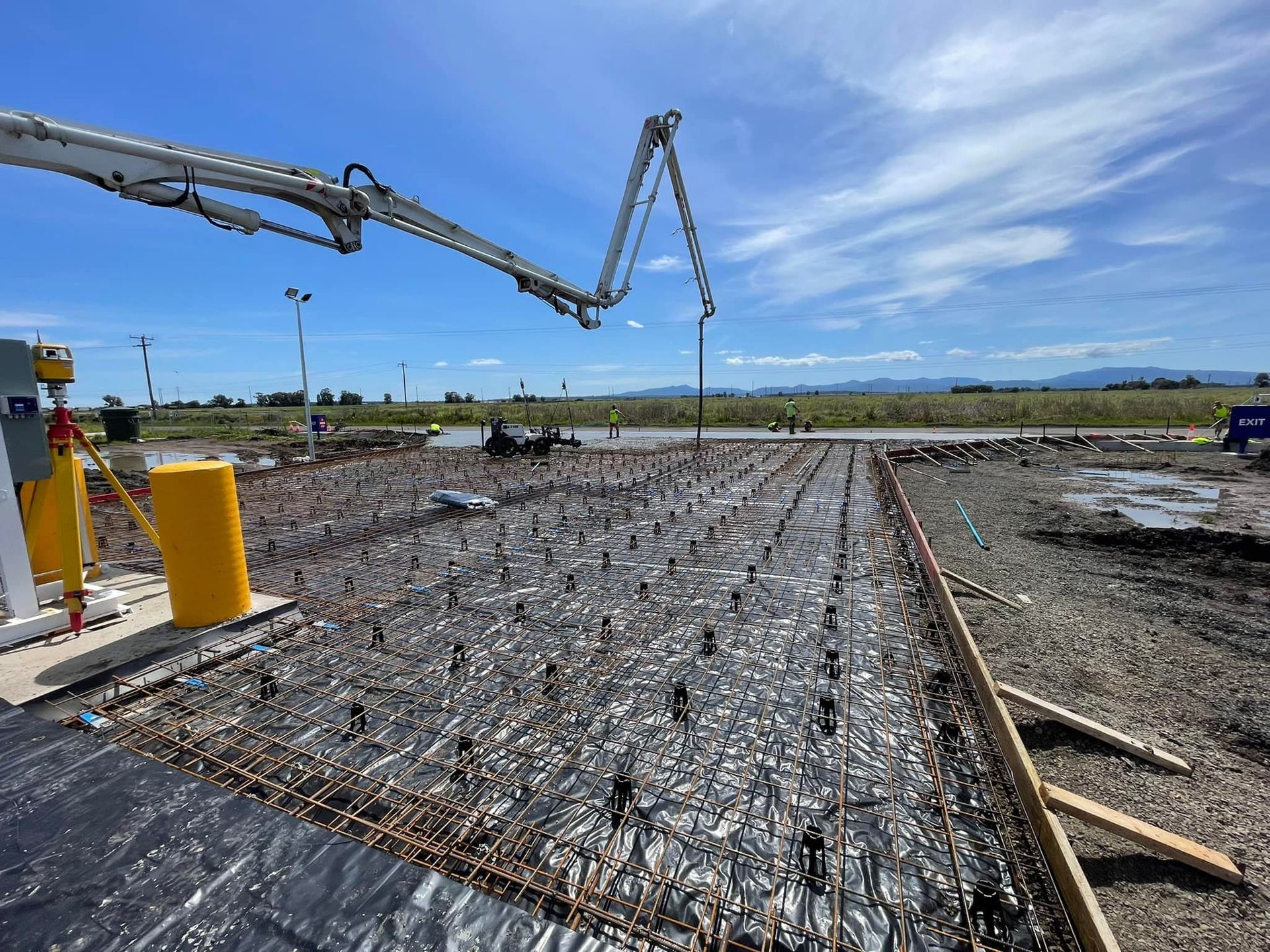 Edmunds Lyons Concreting for general, rural, and commercial concreting.