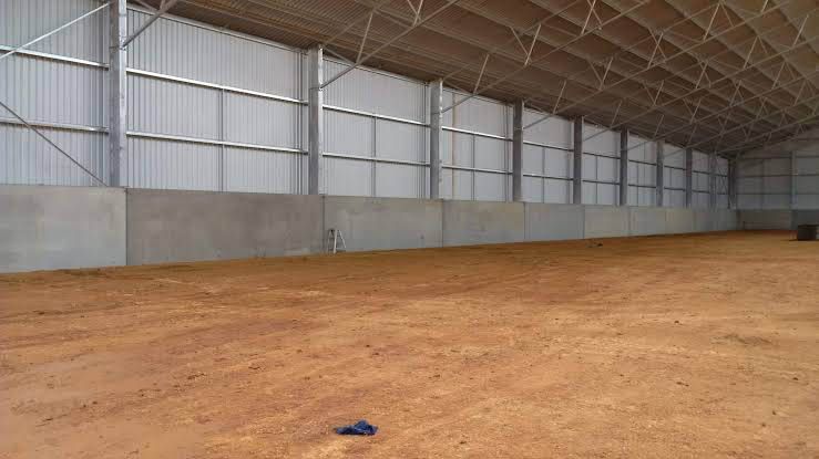 Edmunds Lyons Concreting for general, rural, and commercial concreting.