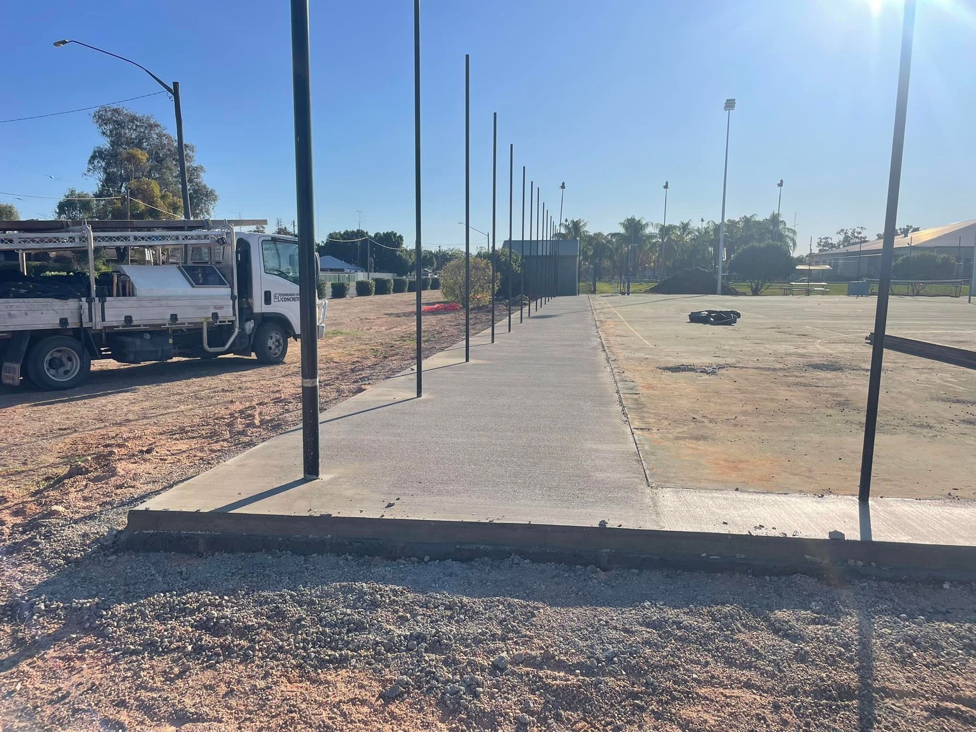 Edmunds Lyons Concreting for general, rural, and commercial concreting.