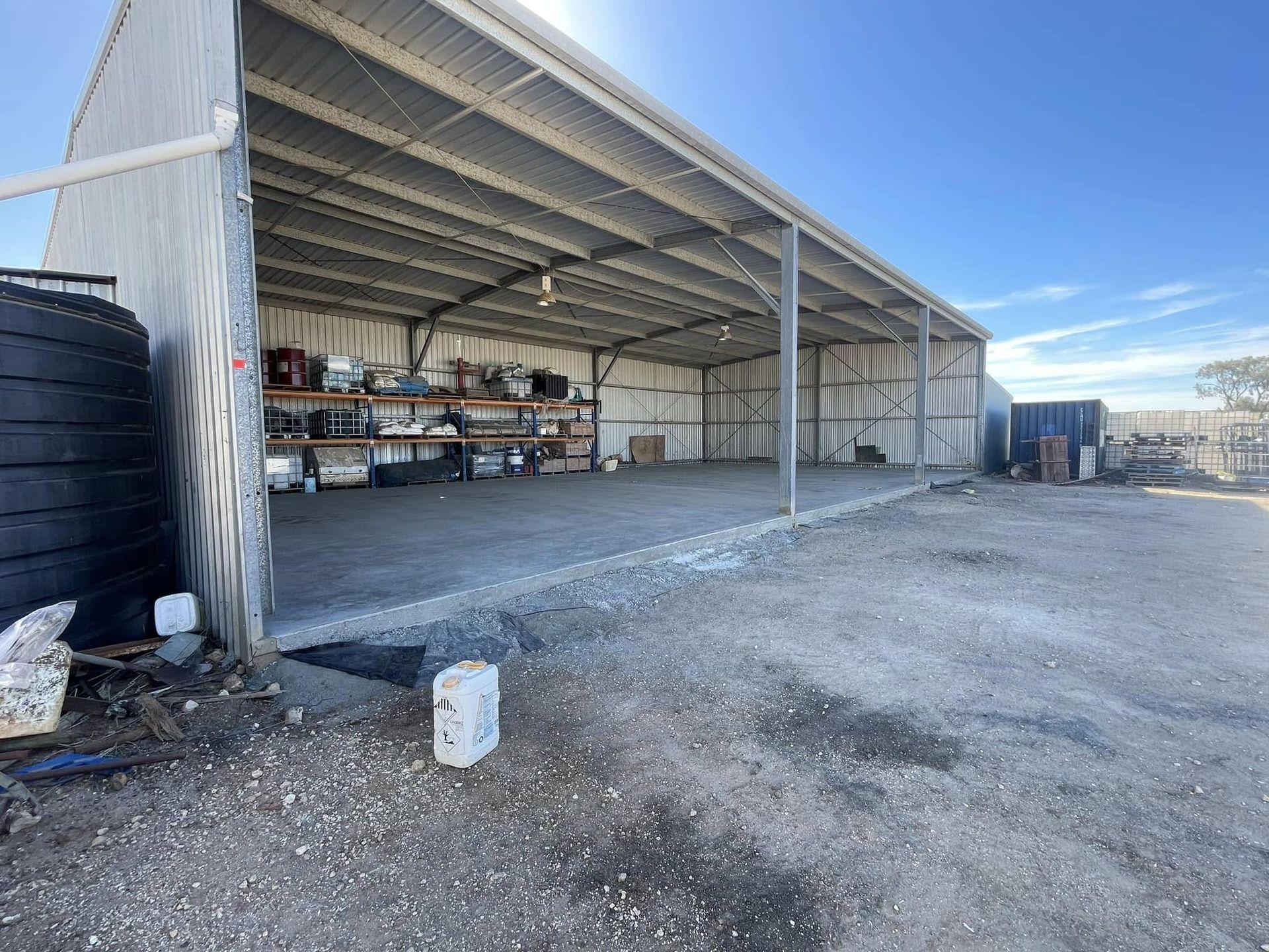 Edmunds Lyons Concreting for general, rural, and commercial concreting. 