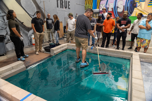 Metallic floors in epoxy training.