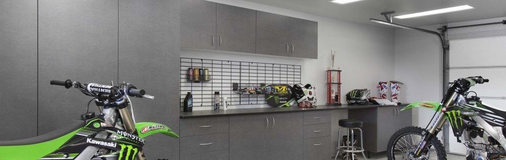 Custom garage cabinet system