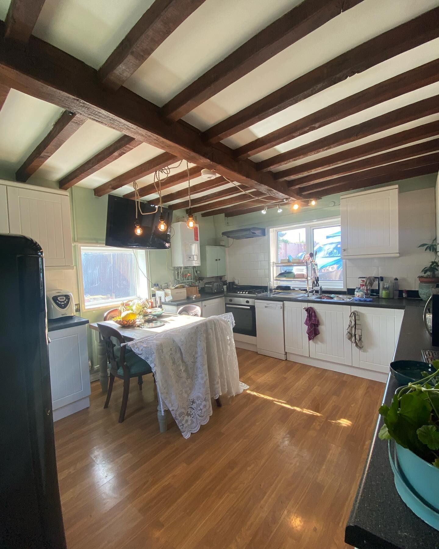 Interior painting of Suffolk timber framed property, by specialist painters DMB Painting and Decorating