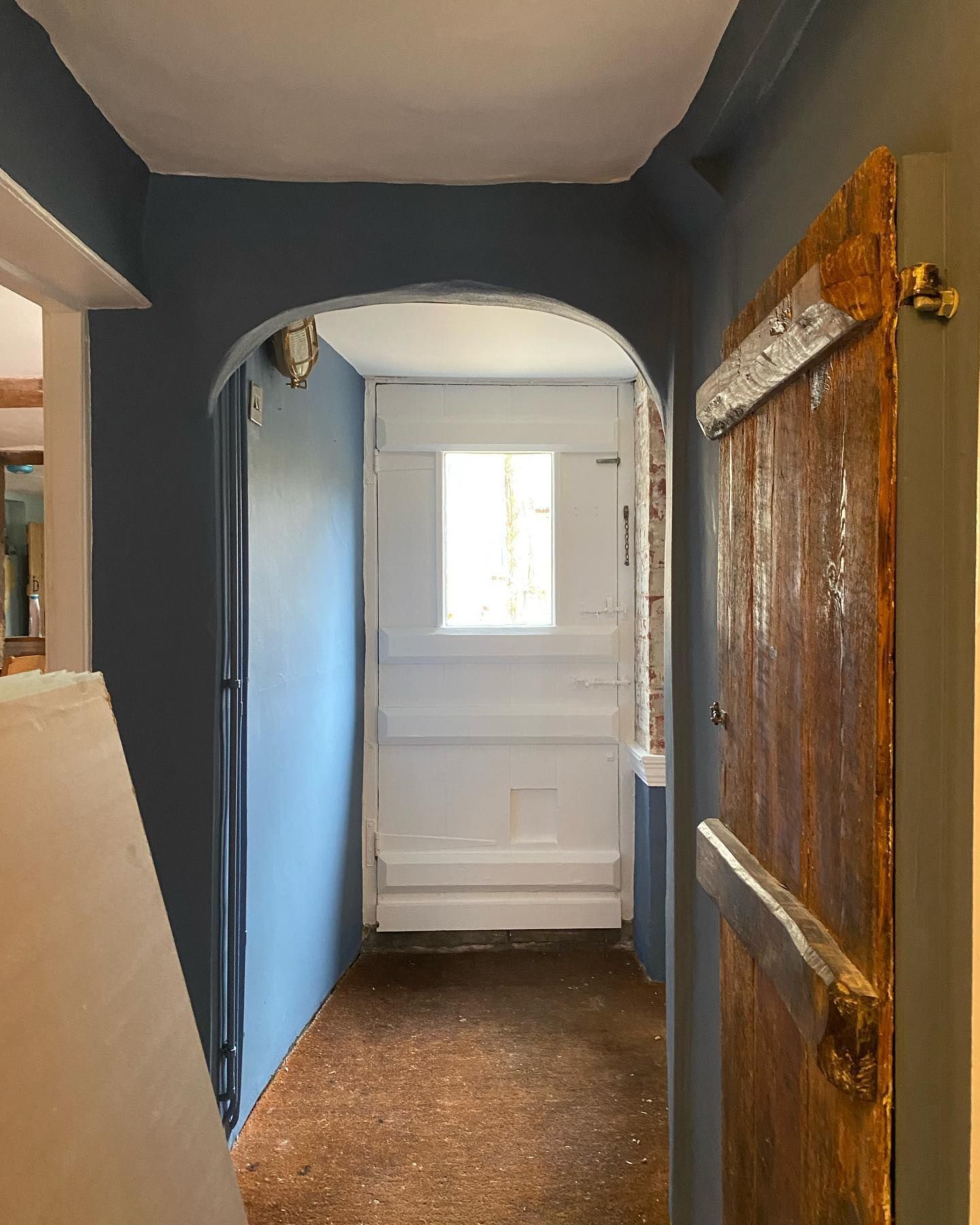 Professionally painted traditional Limewashed Interior walls of timber framed period property near Sudbury in Suffolk | DMB Painting & Decorating.