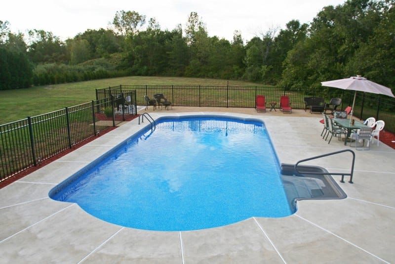 Roman Inground Pool – Amsterdam, NY