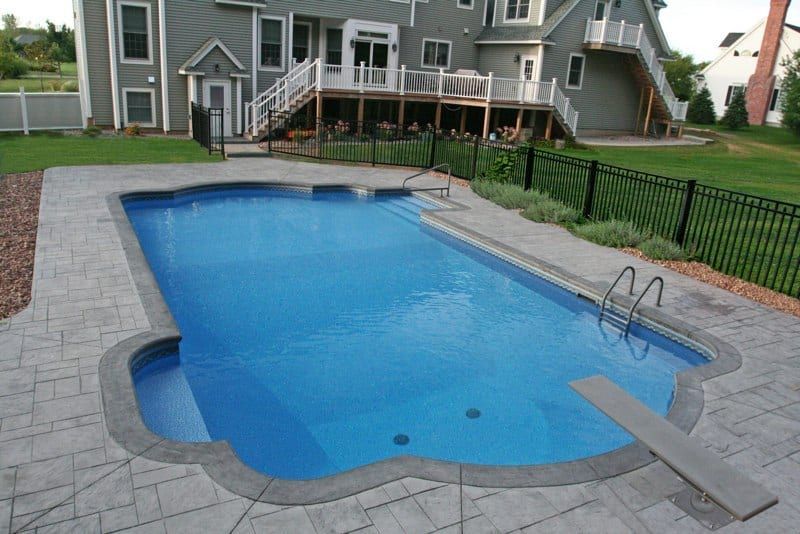 Roman Inground Pool – Saratoga Springs, NY
