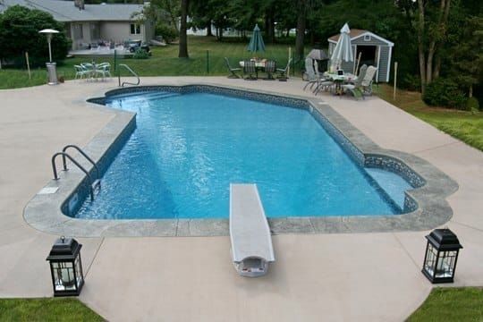Roman End Lazy L Inground Pool – Clifton Park, NY