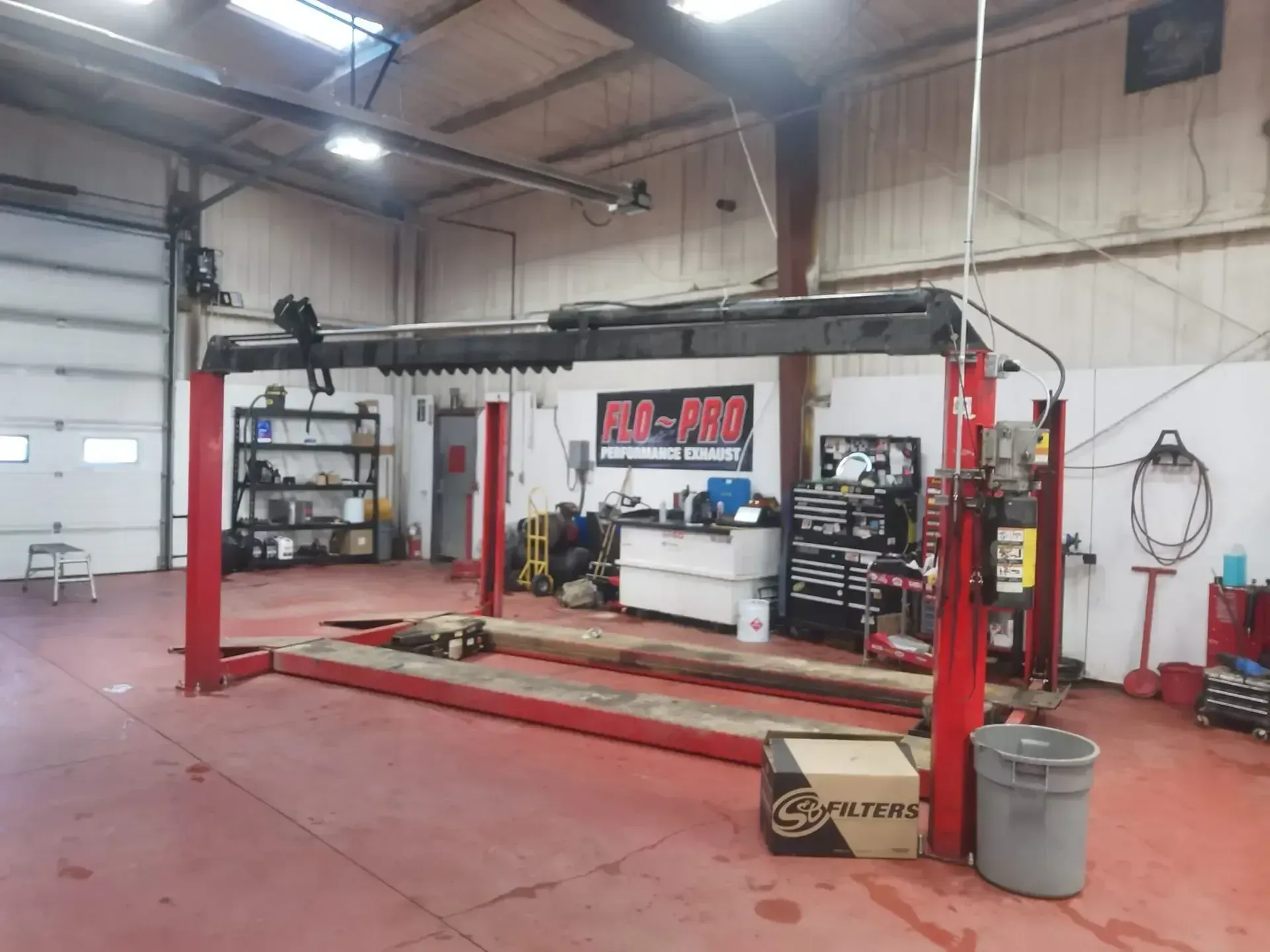 Auto Repair Bay With Vehicle Lift And Tools | KK’S GARAGE