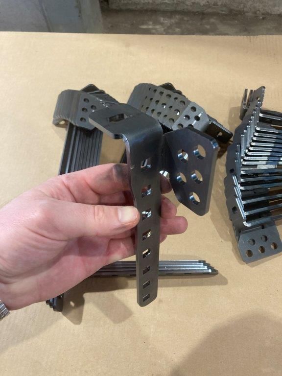 Material S355, laserskärning och bockning