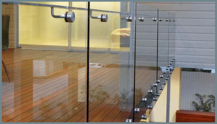 outdoor glass balustrade installed with 316 stainless steel standoffs