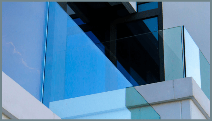 What are standoff glass balustrades and how do they work?