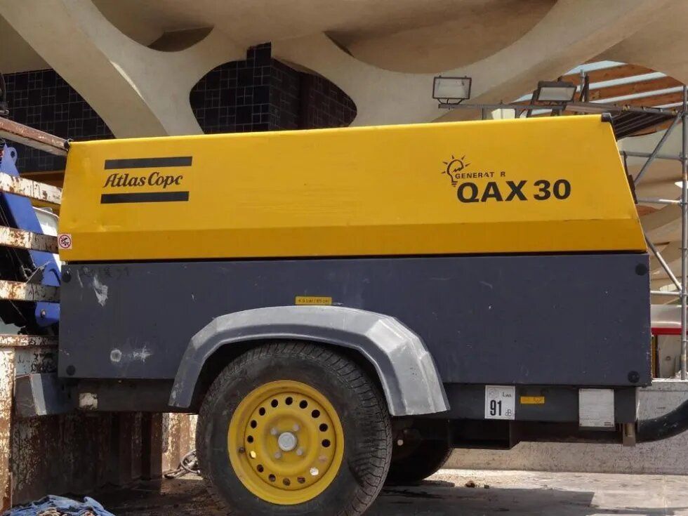 Motore macchinario edile e noleggio di ponteggi Salerno