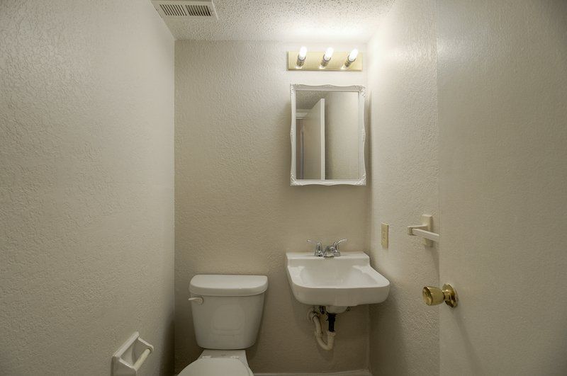 1 Bedroom 1.5 Bathroom