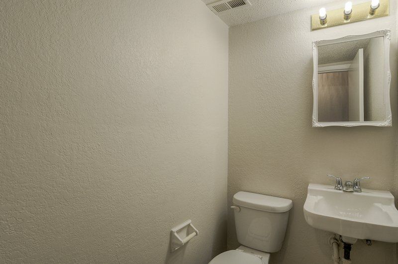 1 Bedroom 1.5 Bathroom