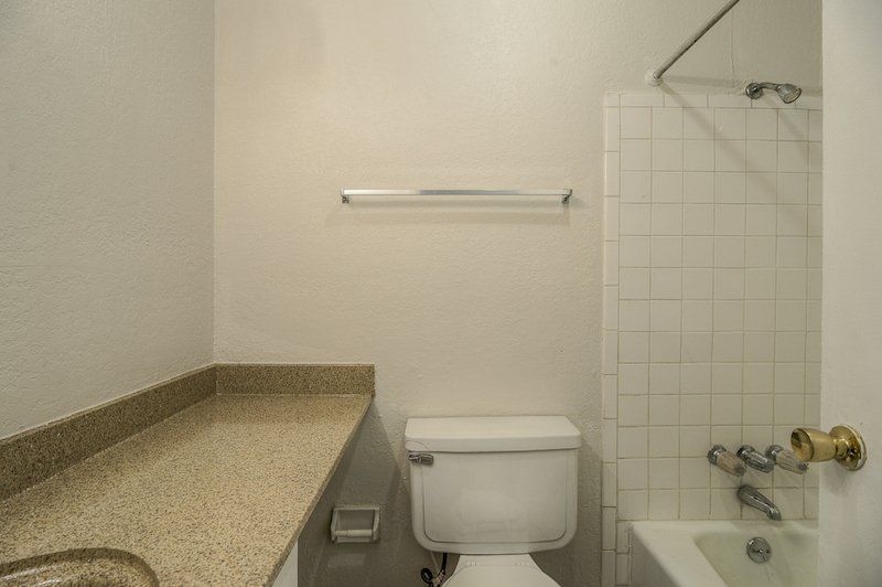 1 Bedroom 1.5 Bathroom