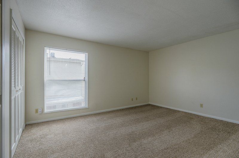 1 bed 1 bath Bedroom