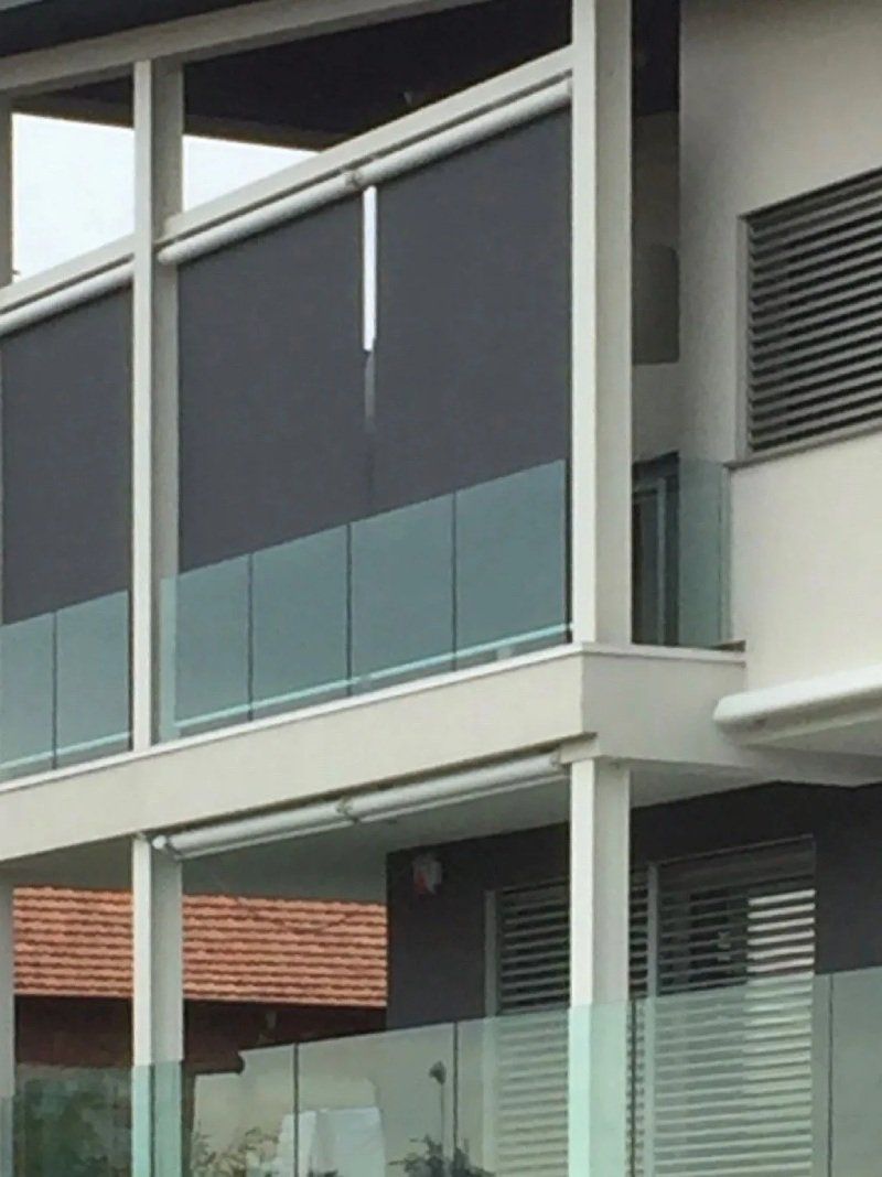 Tenda a bracci Duck e Tende a caduta con magnete Tolo