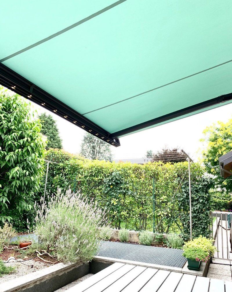 Tenda a bracci TXT con illuminazione led spot dimmerabile