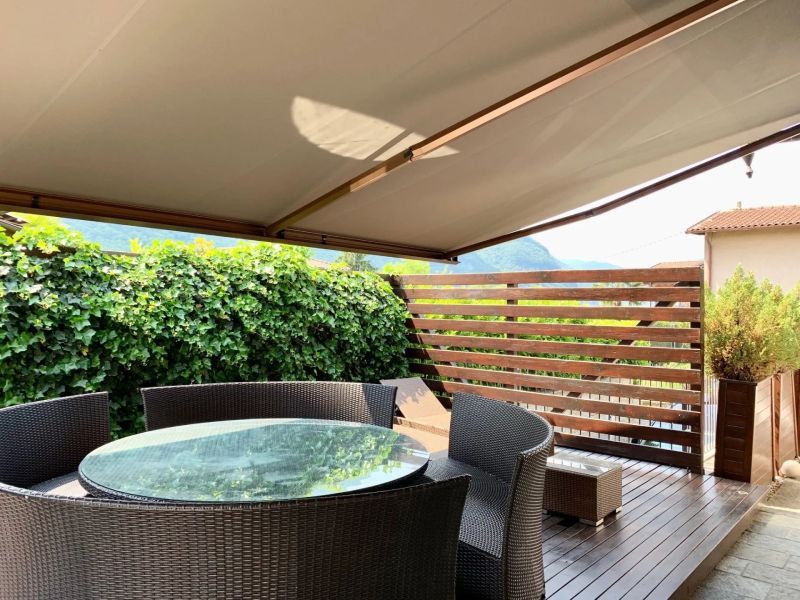 Tenda a bracci Segno a motore