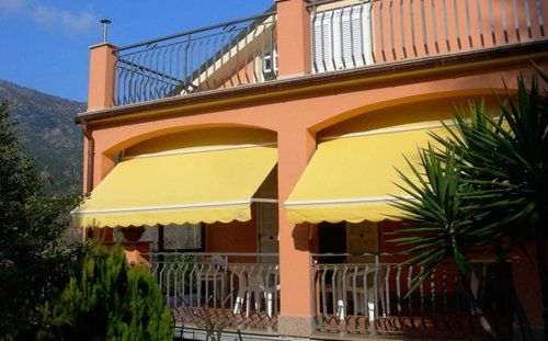 Tende da sole per esterni a Reggio Calabria