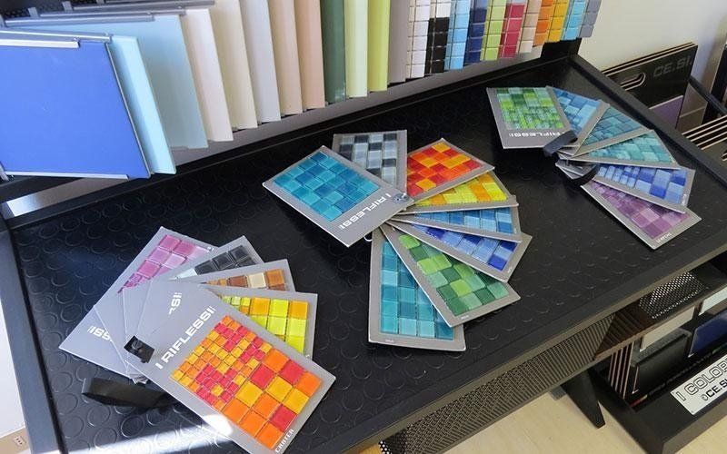 mattonelle in ceramica effetto mosaico